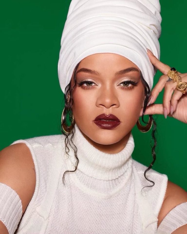 Mulher é detida pela polícia após tiroteio em propriedade de Rihanna