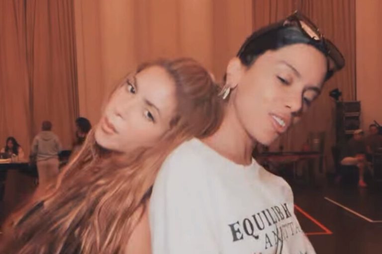 Anitta anuncia presença no espetáculo de Shakira em Copacabana