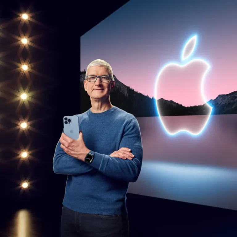 Tim Cook se despede da Apple, dando passagem a um novo CEO