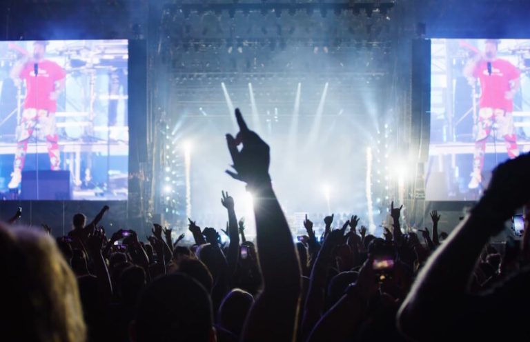Disney+ traz shows ao vivo de Bonnaroo, Lollapalooza e Austin City Limits para o público brasileiro
