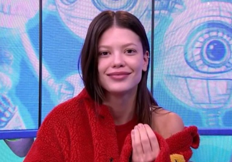 Sonia Abrão critica a Globo por deixar Vitoria Strada de lado após escolha de Babu para a trama