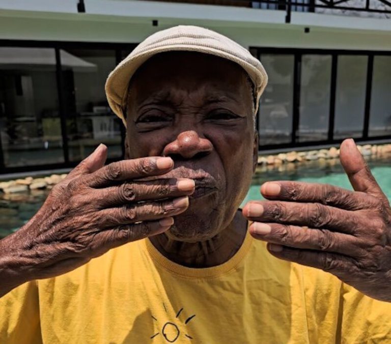 Milton Nascimento é liberado do hospital após recuperação de pneumonia