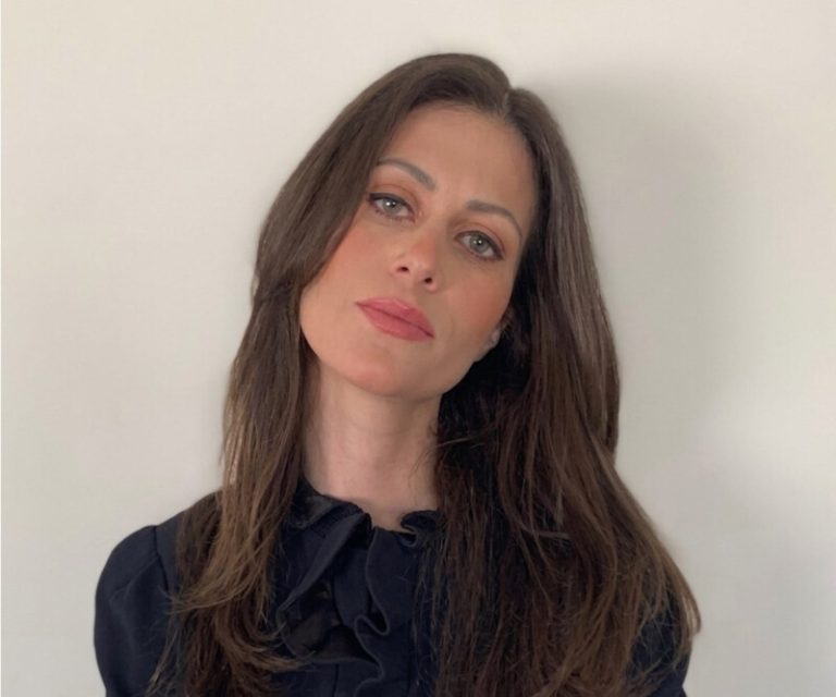 Pietra Bertolazzi desativa perfil após pressão de fãs do BTS