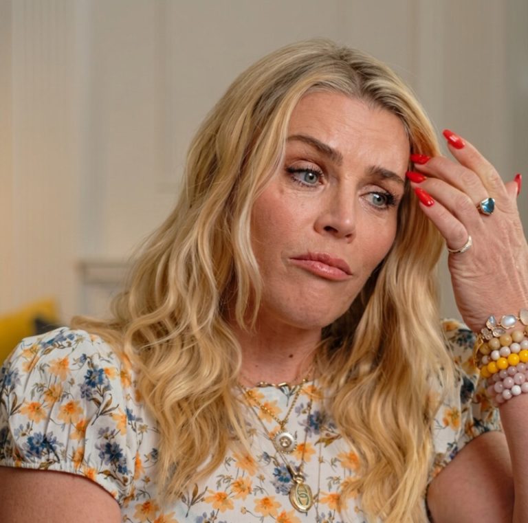 Busy Philipps, estrela de “As Branquelas”, compartilha diagnóstico de tumor cerebral e detalhes sobre intervenções cirúrgicas